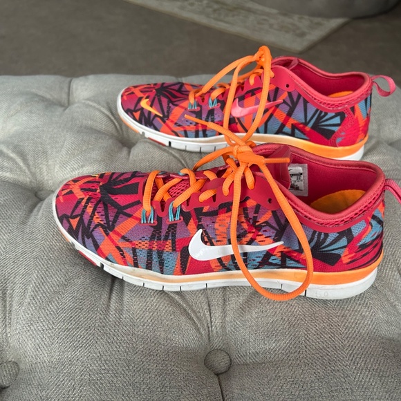 Like New! Nike Color Explosion CrossFit /Training/ Running Shoes Size 8 - Picture 3 of 6